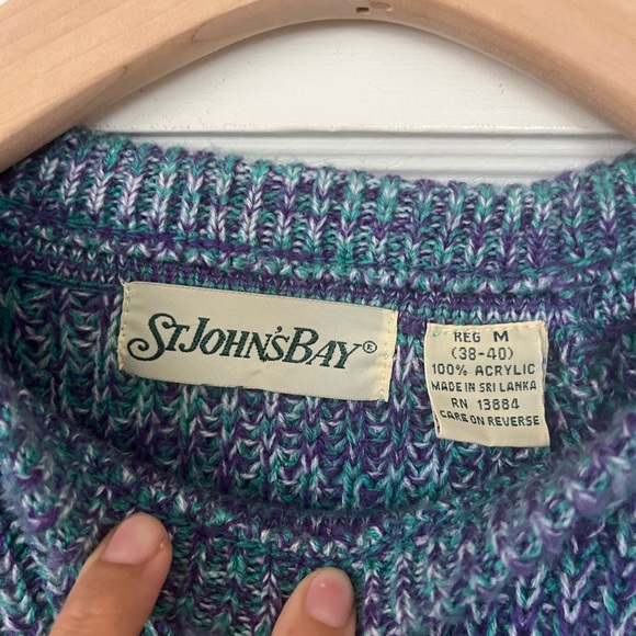 St. John’s sweater- women’s - Picture 2 of 4